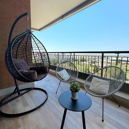 Sunset Escape Apartment - Panoramic Terrace Fiumicino Zewnętrze zdjęcie